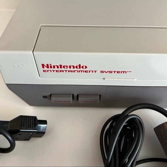 Nintendo entertainment system Excellent shape Nintendo system 1985 - Picture 2 of 6